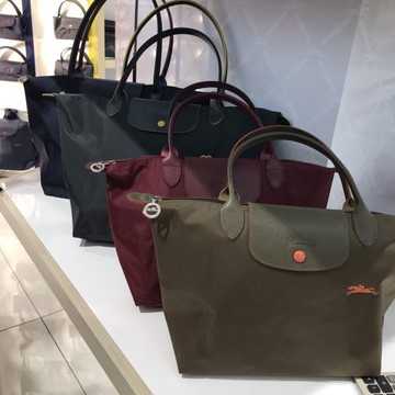 法國正品Longchamp club 刺繡馬尼龍折疊包長柄2605 619 M中號、1899 619L號、短把1621 619-S號、1623 619-M號.及1699 619後背包  秋冬款單肩包 水餃包-(買二贈一12/ 31止,附購證)*vivi shop*