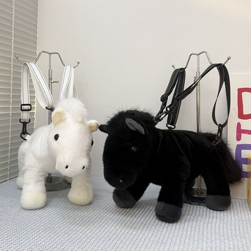 🔥熱賣🔥馬年生肖包包仿真馬雙肩包毛茸茸玩具包紅馬揹包立體潮流2026年包