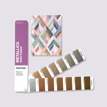 PANTONE 金屬色指南套裝【Metallics Guide】/本 GG1507C (舊型號GG1507B)｜領券最高折$220