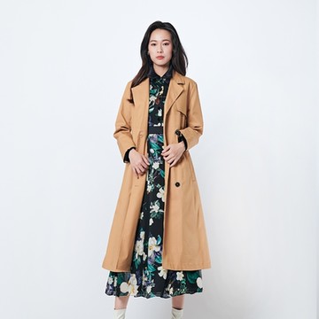KeyWear奇威名品 經典雙排釦綁帶風衣外套-卡其色