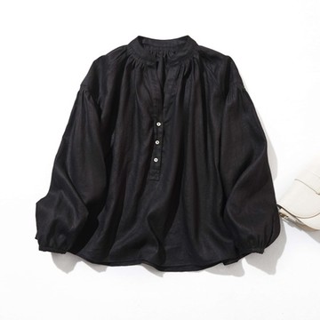 令人傾心的，是那份迷人的廓形。法式亞麻 V領 抓皺長袖襯衫 黑色 220903-2