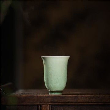 鄭家小口長沙窯 翠竹細長聞醉意如翡翠般晶瑩剔透易于捧在手中