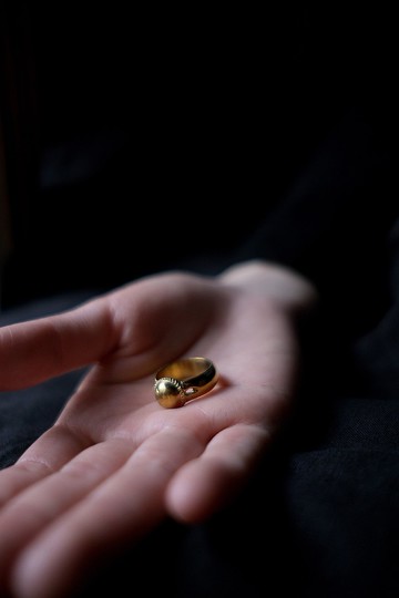 黃銅 圓石刻紋 簍空戒指 / 月神黛安娜 Diana