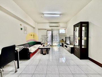 岡山｜陽台進出｜衛浴翻新免整理｜３房+車位｜高雄市岡山區華夏新村