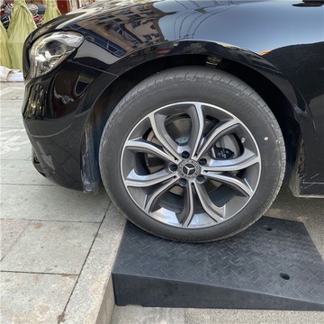 斜坡墊 台階墊 汽車墊 橡膠台階墊斜坡墊馬路牙子橡塑路沿坡汽車墊子門檻墊上爬坡三角墊【MJ21055】