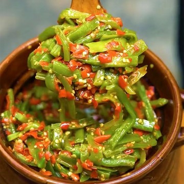 🍬新品可出！ 貢菜 脆菜 咸菜 下飯菜 涼拌菜 脆椒 脆嫩剁椒貢菜下飯菜香辣瓶裝開味涼拌即食苔菜鹹菜脆椒