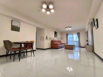 中央公園全屋翻新室內大空間美華廈｜高雄市前金區文武二街