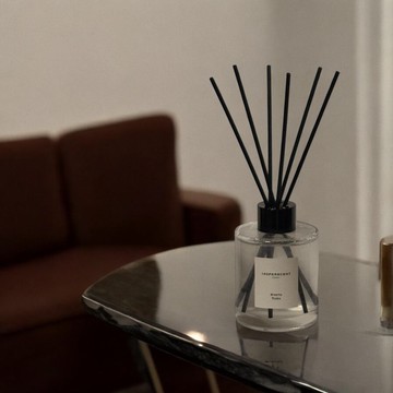 活萃精油擴香150ml 贈絲絨黑擴香棒十入