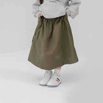 QUEENSHOP_ F 童裝 親子系列 多口袋設計長裙 兩色售 M-XL 現+預 【03021542】