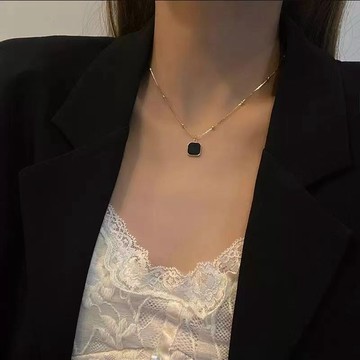 項鍊女🎀 黑色暗黑幾何方塊項鏈女網紅輕奢小眾設計新款ins鎖骨嘻哈