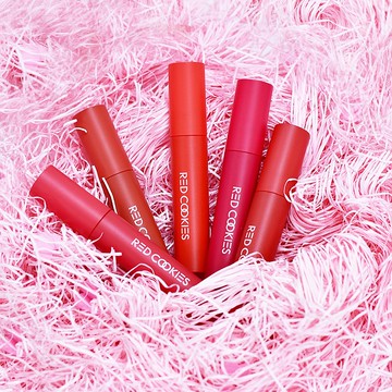 【台灣代理】RED COOKIES 超炫耀緞光經典唇釉 (4色)