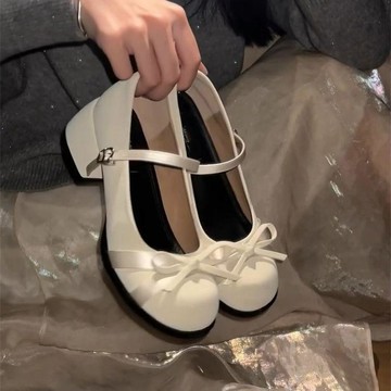 💗精心優選💗 超軟瑪麗珍女鞋晚晚鞋溫柔風配裙子的法式疊穿白色粗跟單鞋女蕾絲 涼鞋 單鞋