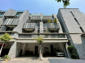 我承辦近14期漢神洲際百貨買大樓不如買電梯雙車豪墅｜台中市北屯區長生巷