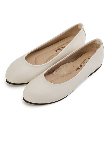 FM SHOES 圓頭平底包鞋 米白