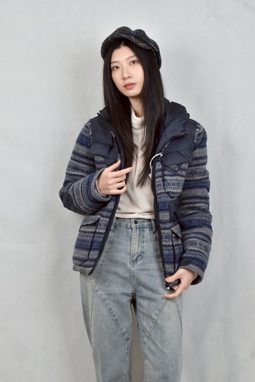 (S) moncler藍色連帽外套