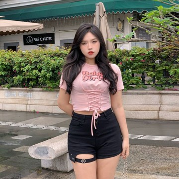 【現*貨】Plump 150kg內可穿 大尺碼 微胖 甜辣T恤 設計感短袖 寬松 顯瘦 綁帶 短版上衣 女生上衣