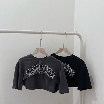 現貨｜𝑦𝑢𝑦𝑢'𝑠 鏤空字母短版Tee