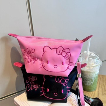 臺灣出貨💥刺繡kitty旅行可愛化妝包大容量防水便攜收納袋洗漱化妝品護膚品