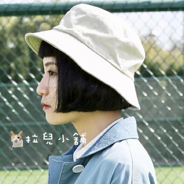 「拉兒小舖」台灣現貨-日系 韓版  素面 基本款 無印風 短沿漁夫帽 遮陽帽 盆帽 空靈系 森林系
