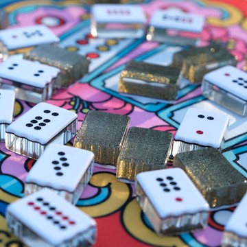 【棋牌桌遊】 麻雀尺寸閃亮金黑色水晶骨牌