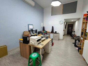 霞【專約】瑞隆商圈挑高免整理金店住｜高雄市前鎮區崗山東街