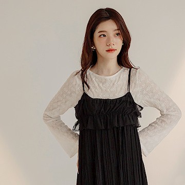 微透膚小花織紋圓領上衣-OB大尺碼