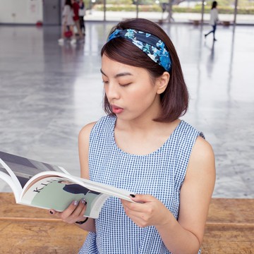 海戀花 / 藍 花 / 寬版 鬆緊手工髮帶