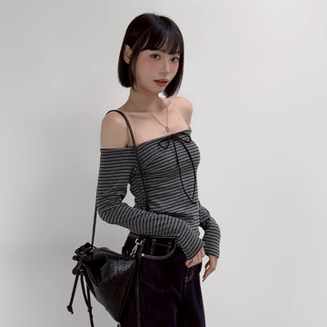 【Aa.chic熱賣商品】復古一字領條紋綁帶上衣(單一色).女裝/復古/條紋/一字領/綁帶/長袖/性感【C238219】