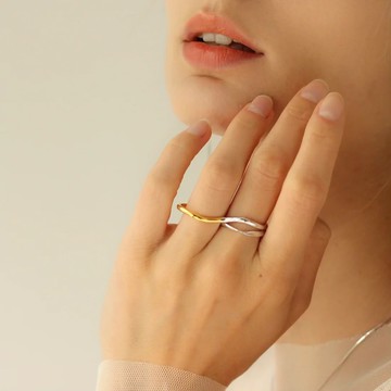 Reflection 水光瀑布兩用雙指戒/耳骨夾