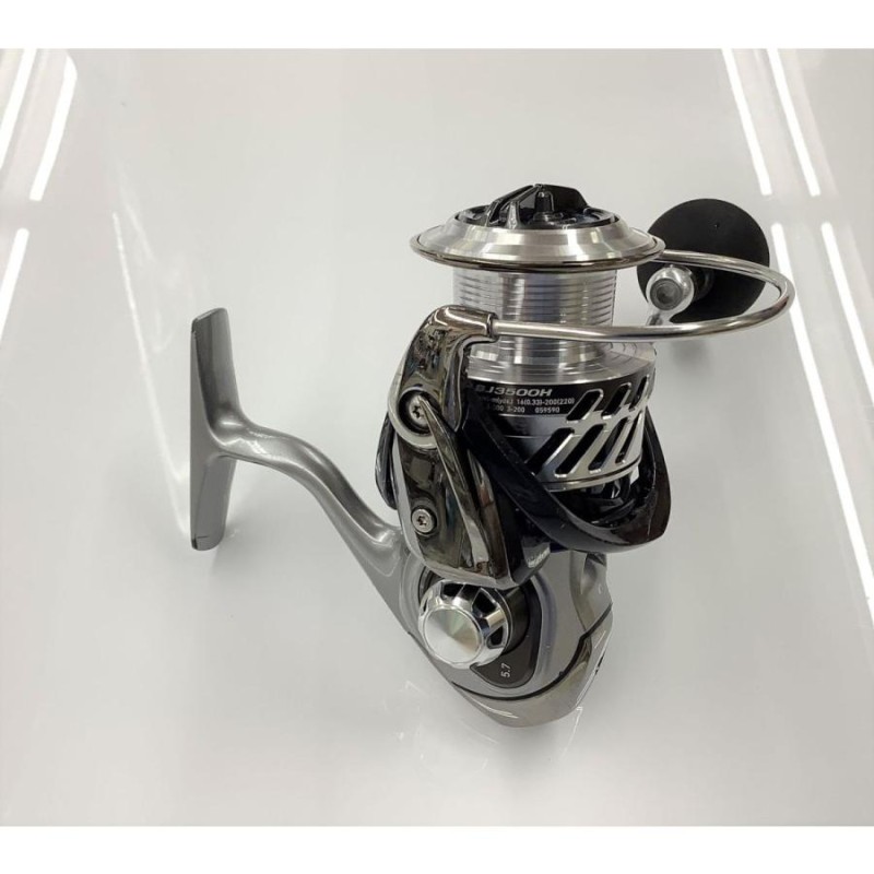 値頃 DAIWA ダイワ 3500H 17ソルティガBJ スピニングリール リール