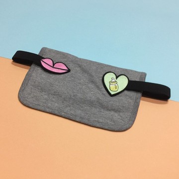 CLARECHEN 臂章背巾前面口水巾_kiss vs ㄋㄟㄋㄟ愛好者