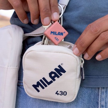 MILAN文具 1918經典款430橡皮擦造型零錢包(含掛勾可吊掛)