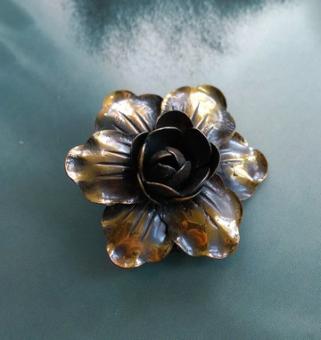 Vintage Jewelry 立體 花卉 古銅色調 別針  胸針