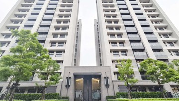 鳳山太普風光on line 全新裝璜2房2衛平車｜高雄市鳳山區中山東路