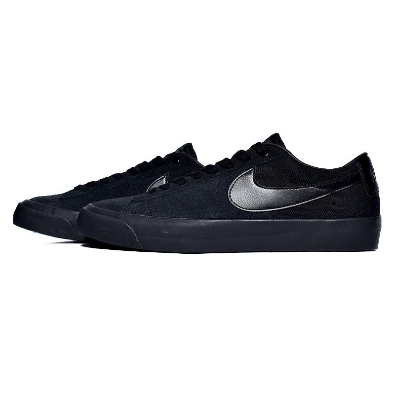 日本未発売 NIKE SB ZOOM BLAZER LOW PRO GT 