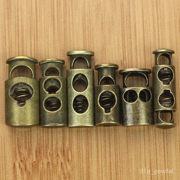 🔥桃園出貨-金屬彈簧扣鬆緊調節卡扣吊鍾衣服鼻扣抽繩束繩扣帽子扣裝飾配件