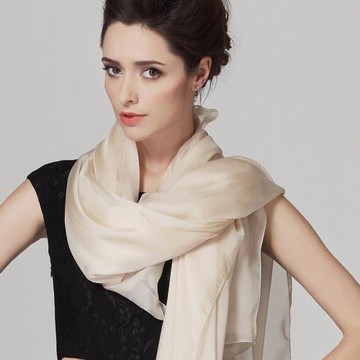 米色真絲絲巾女2025新款春秋冬季系脖披肩護頸紗巾絲綢桑蠶絲圍巾