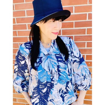 JIN HWA  今譁 詹譁霓 韓版時尚優雅印花領口假兩件設計七分袖修身上衣U6212