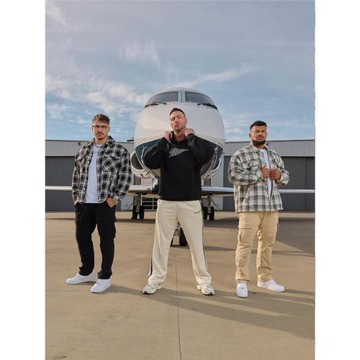 YOUNGLA刺繡四季休閑長褲男士寬松大碼簡約時尚直筒拼接美式衛褲