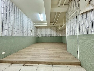十期軍功路旁臨路邊間店墅｜可營登｜三面採光｜台中市北屯區軍榮一街
