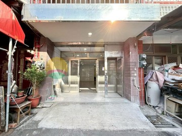 太平．門前可停車全新整理五房孝親房透天｜台中市太平區新民路