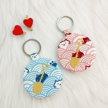 貓咪青海波。圓滿金鏟子。結婚禮物平安符袋 (可繡名字)