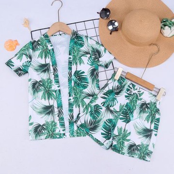 小可折扣  夏季兒童游泳套裝時尚夏威夷帥氣男童沖浪短袖游泳衣