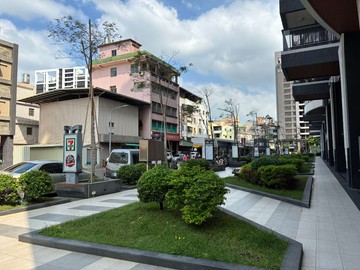 F.小港路機能佳~低總價透天		        	｜高雄市小港區小港路