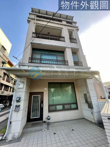 正育人路稀有收租透天別墅釋出｜嘉義市西區育人路