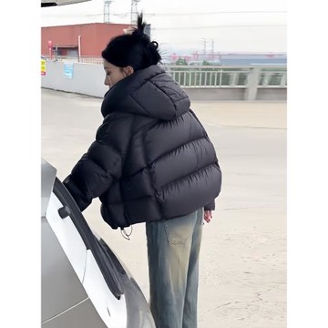 泡芙龜背羽絨服女短款2025冬季新款90白鴨絨小個子黑色面包服外套