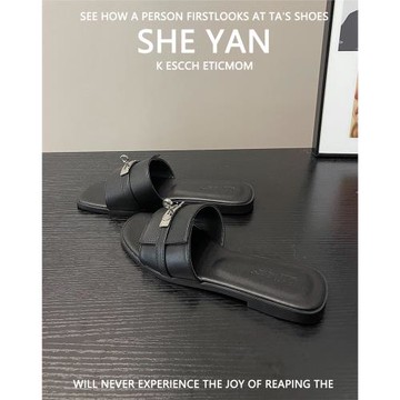 羊皮版~露趾平底一字拖2025年春季新款百搭金屬扣沙灘防滑涼拖鞋