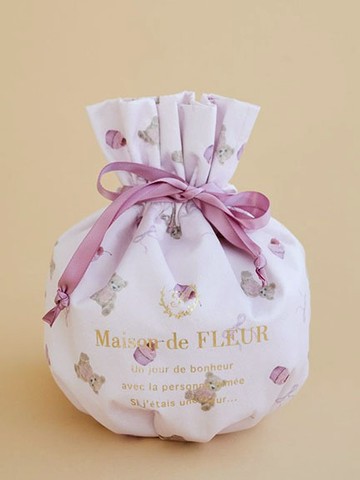 毛絨泰迪熊蛋糕圖案圓形抽繩收納袋(08001059800) - Maison de FLEUR