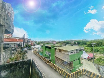 澄清湖鳥松日出景觀大面寬庭院別墅｜高雄市鳥松區松埔北巷