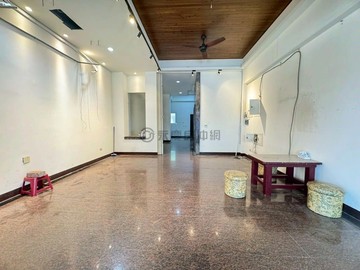 仁武仁雄商全精華地段大地坪面寬集市電梯金店｜高雄市仁武區仁雄路